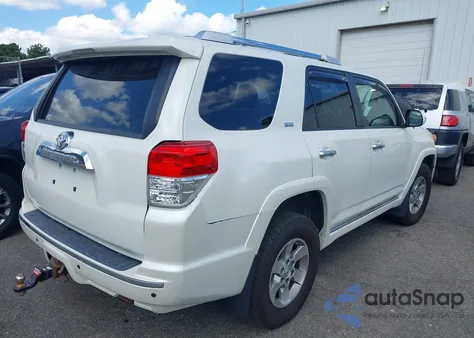 2013 Toyota 4Runner Sr5 z USA, uszkodzony, nr VIN JTEBU5JR3D5130804